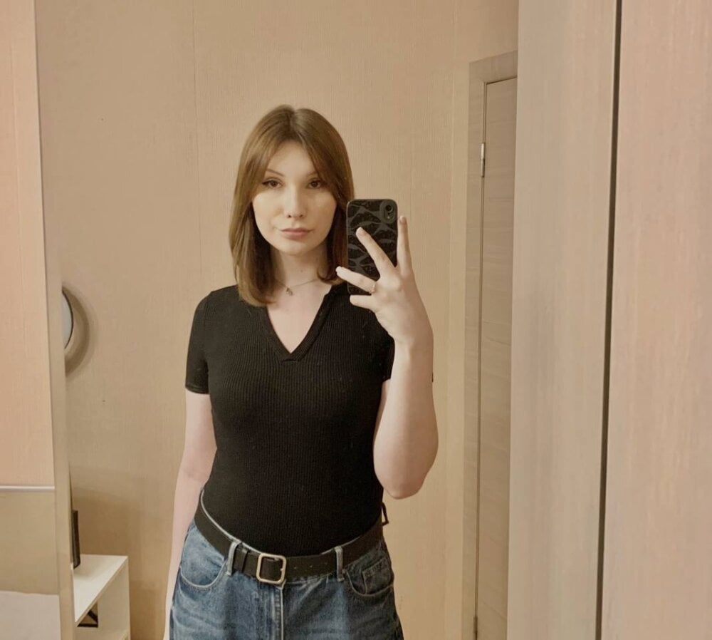 Dianaa_Rose Chatroom