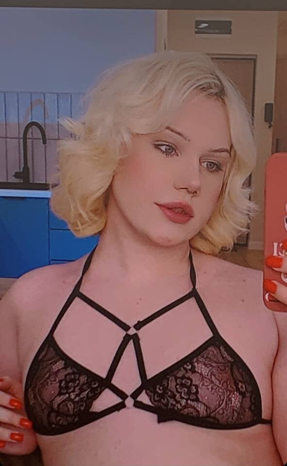 Diarisska Webcam Profile Picture Diarisska Chatroom