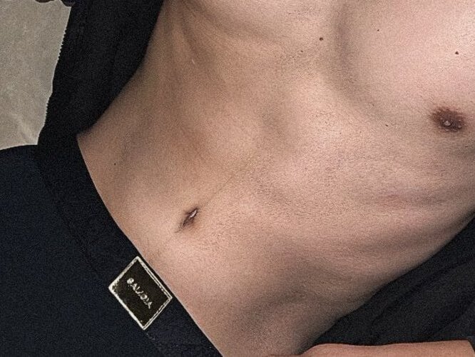 Dickieplay001 Chatroom