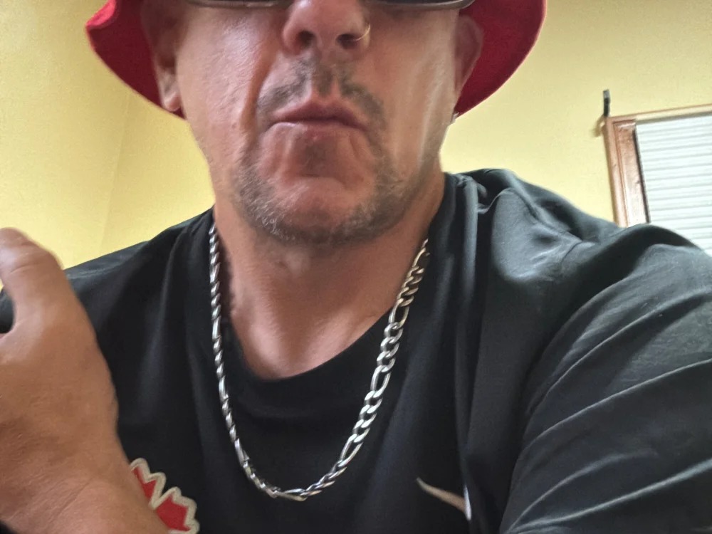 Dicklegend2245 Chatroom