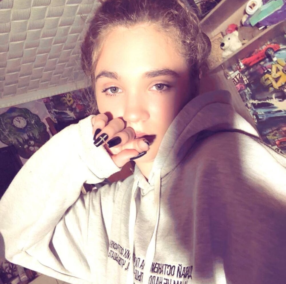 DiedraGlackin Chatroom