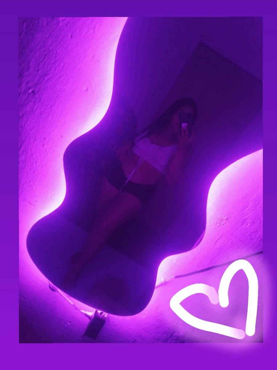 Dirty-Fat-Horny Chatroom