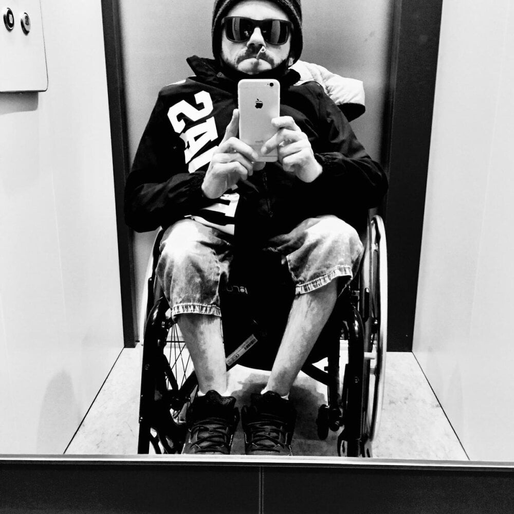 Dirtywheels Chatroom