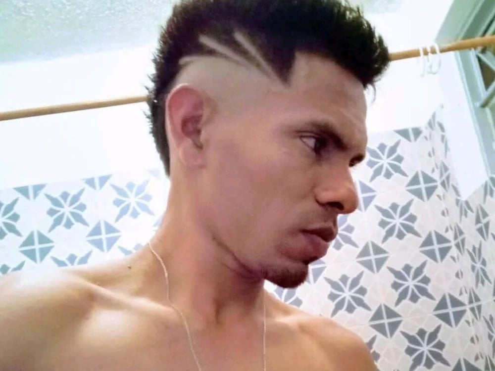 Dominic_24 Chatroom