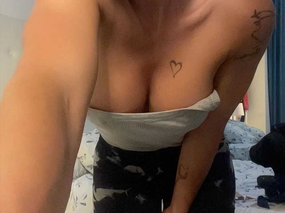 Dora__666 Chatroom