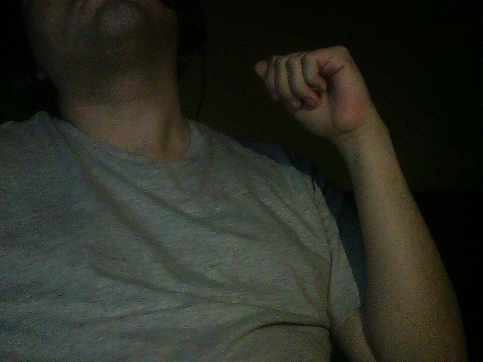 DudeGirlLover25 Chatroom