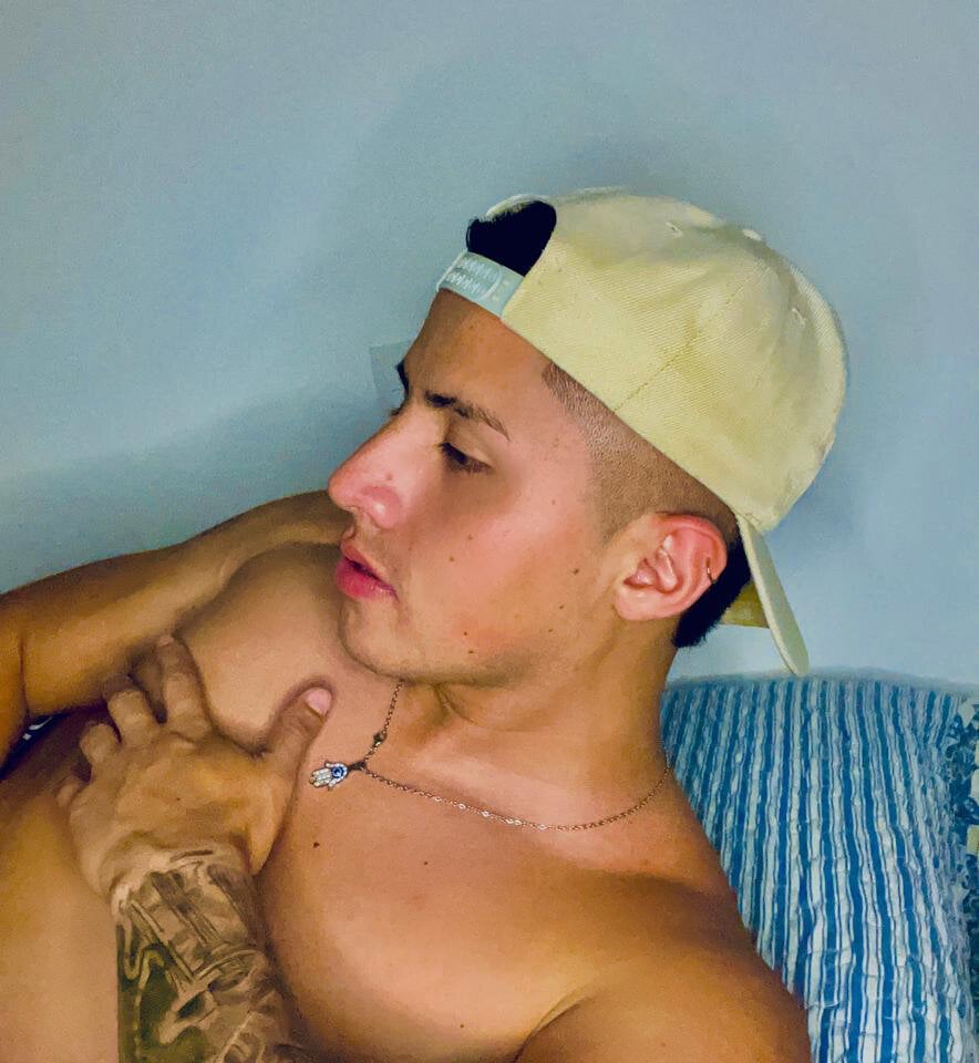 DylanWolf98 Chatroom