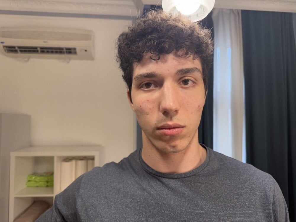 Dylan_Scot Chatroom