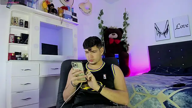 Dylanbig_cum Chatroom