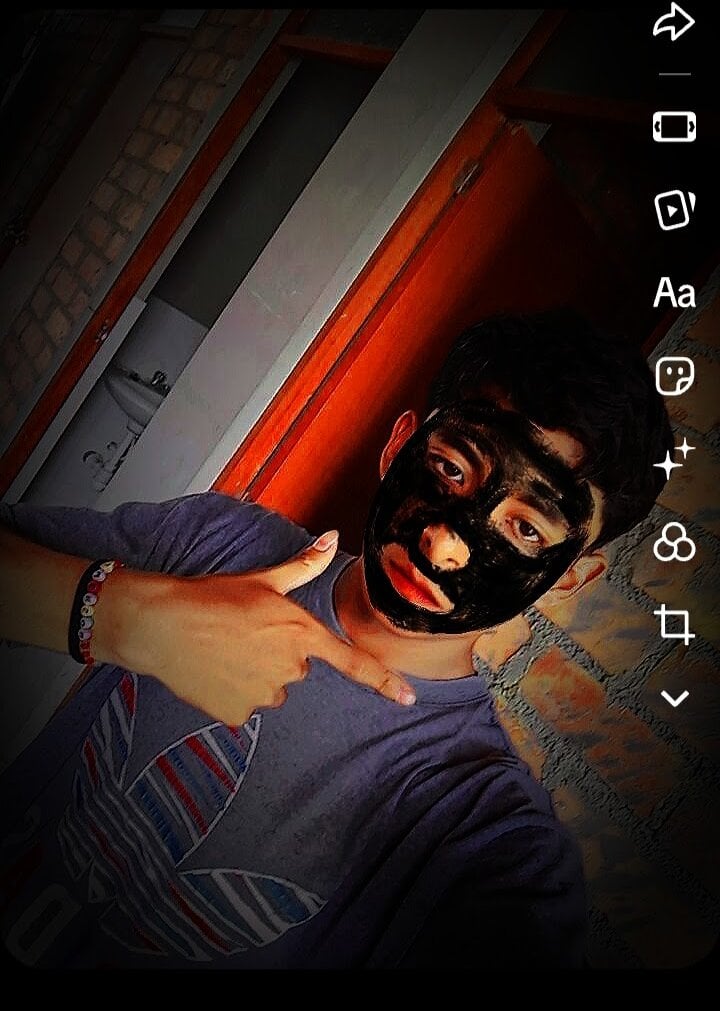 EMERKITHO_20_R Chatroom