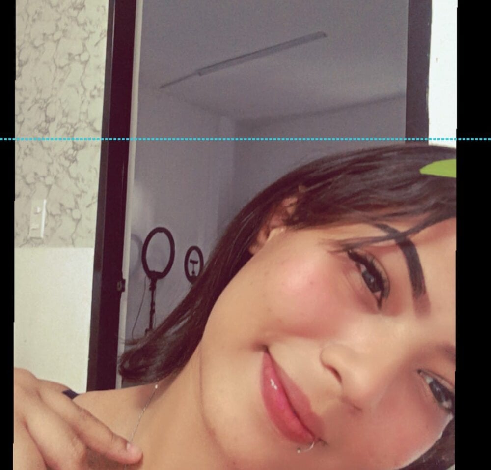 EMMA_TITS Chatroom