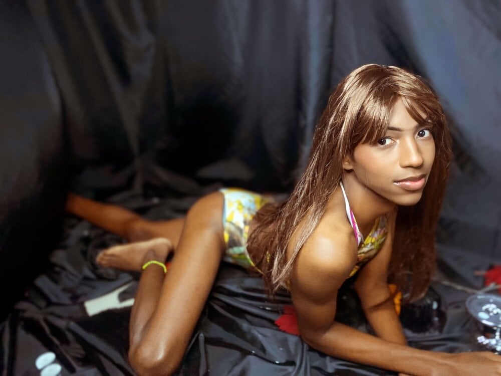 EXOTIC_TRANS Chatroom