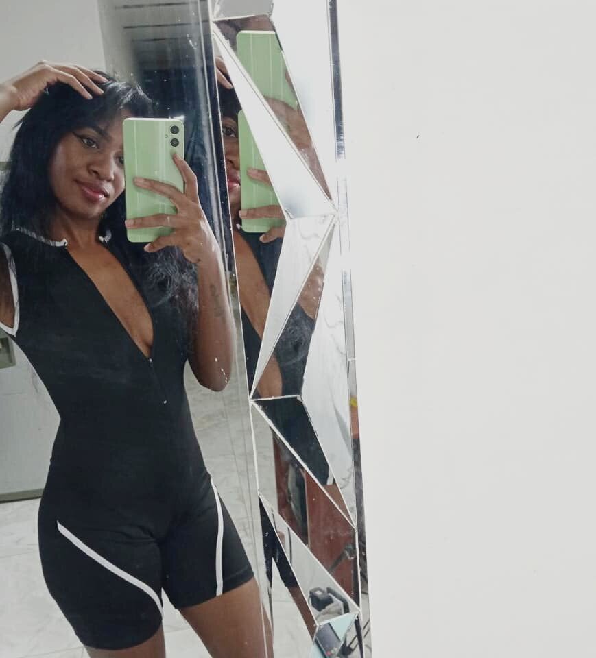 EbonyCoWorker Chatroom