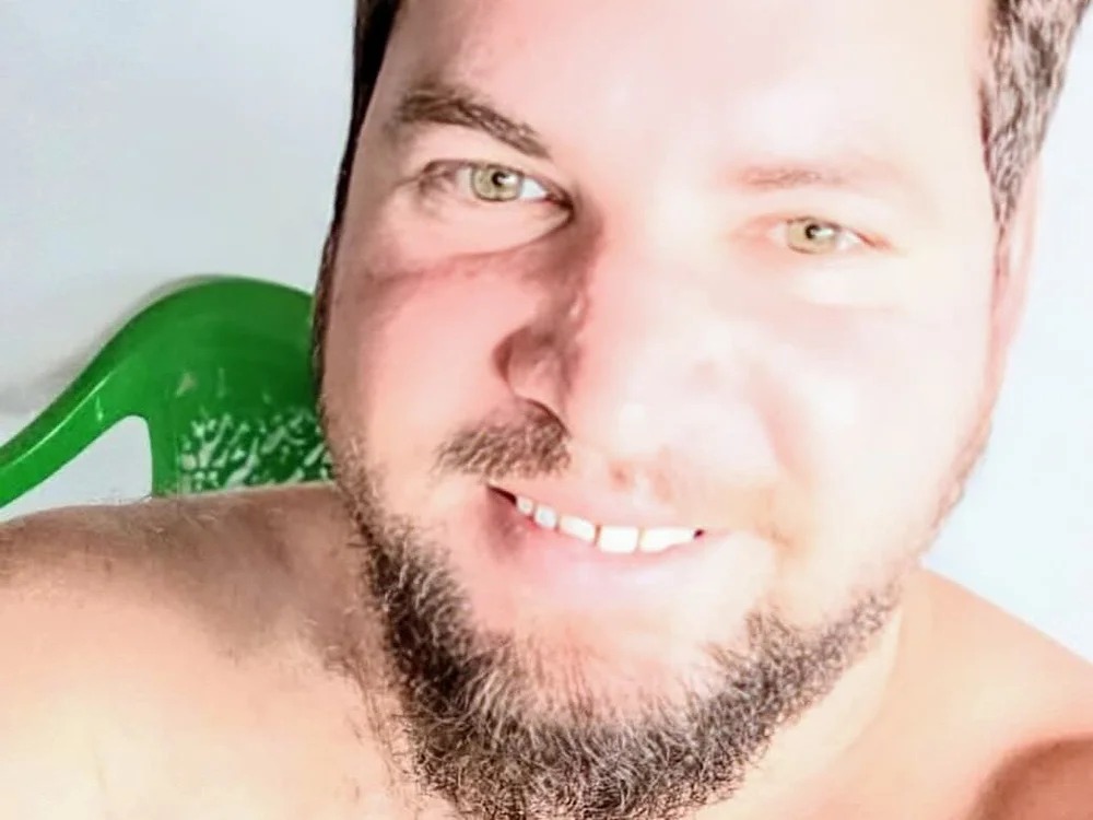 Edsondafado Chatroom