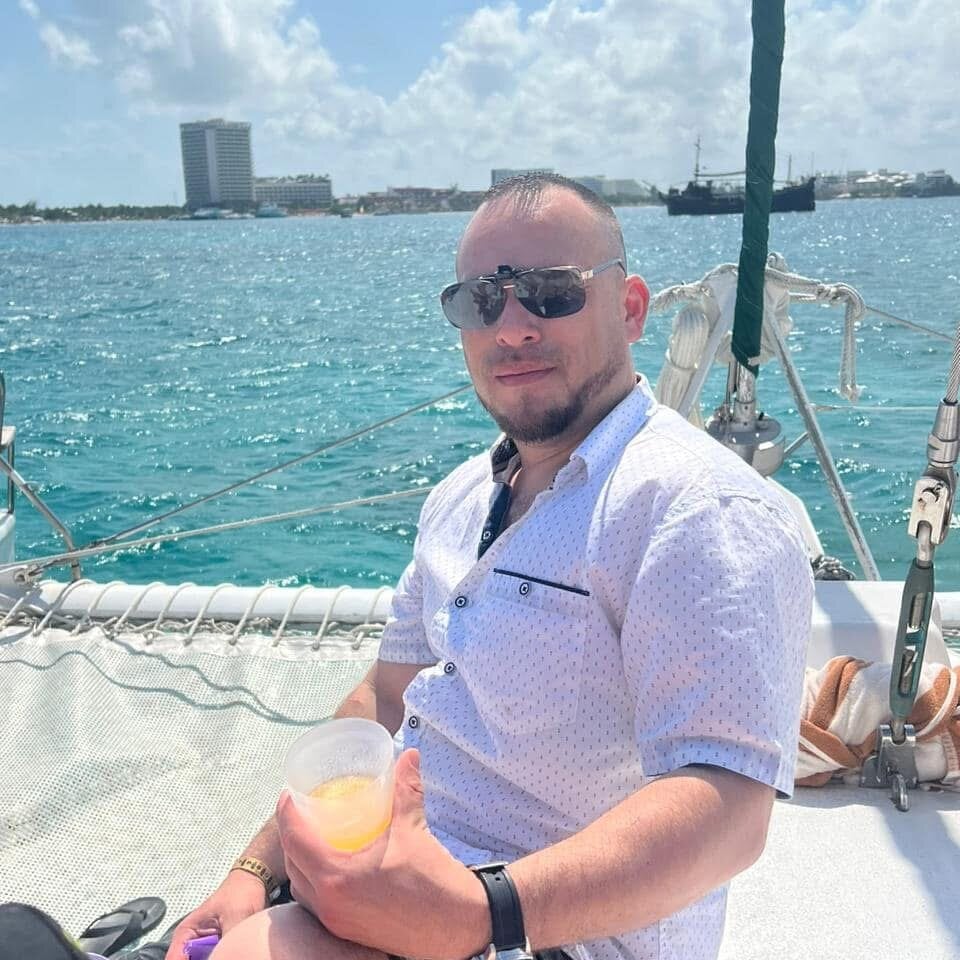 Eduardo280519 Chatroom