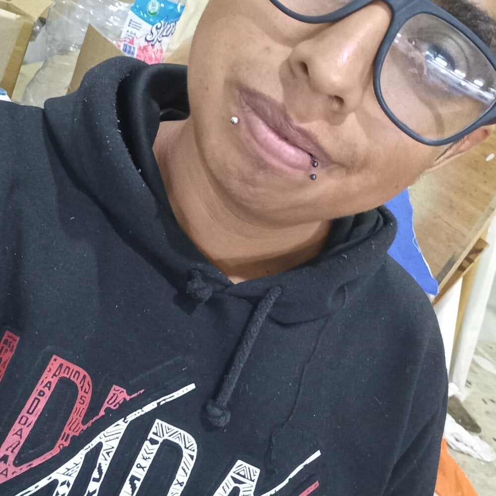 EeDigusNooB Chatroom