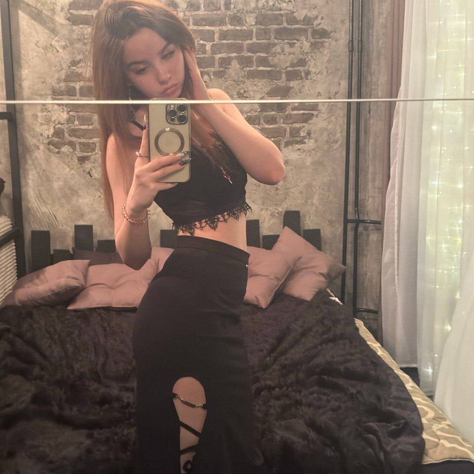 EhtelBiondi Webcam Profile Picture EhtelBiondi Chatroom