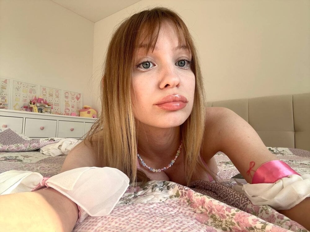 Elaraine_ Chatroom