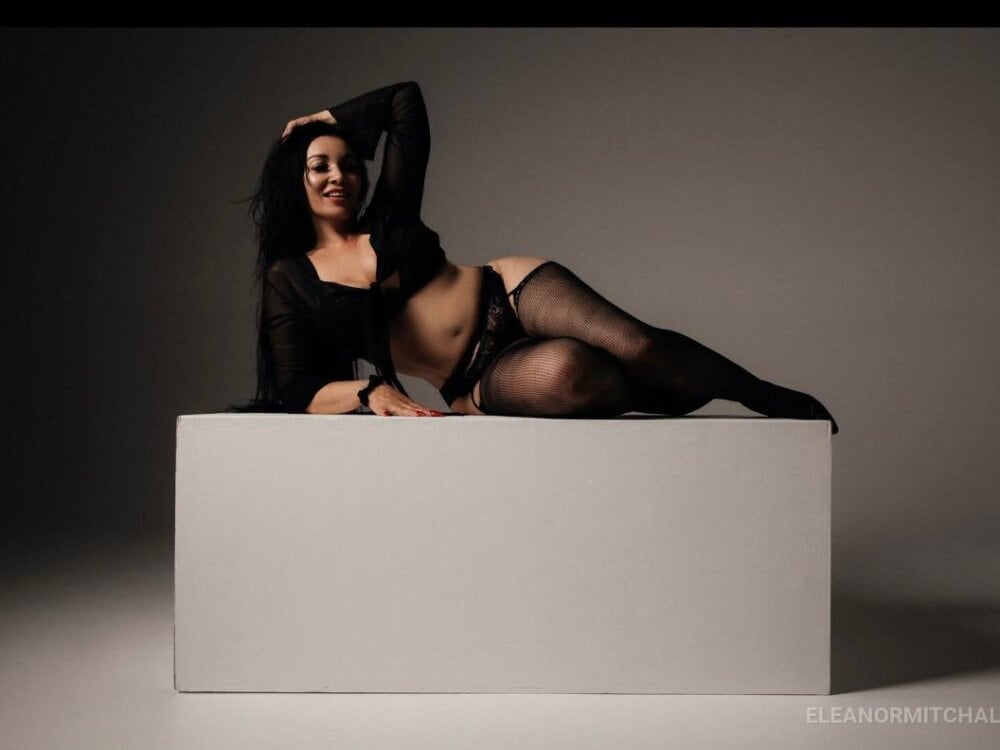 EleanorMitchall Chatroom