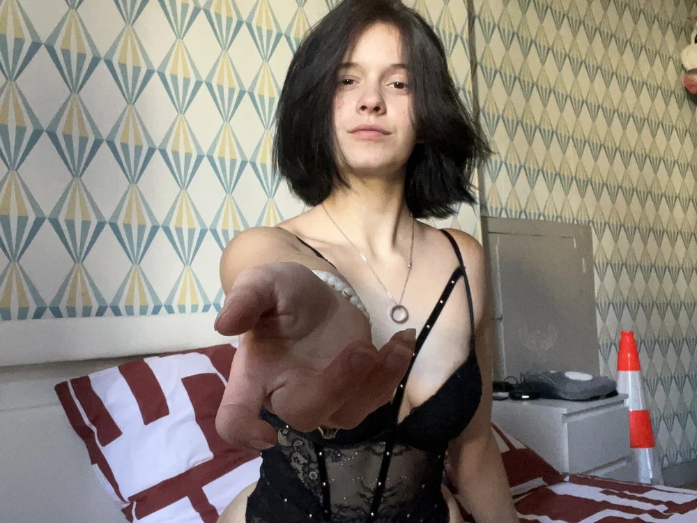 Eleaoff Chatroom