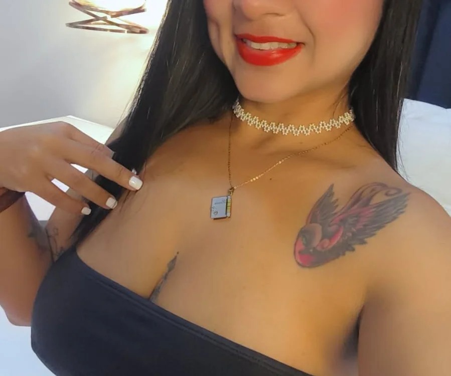 ElenaFoster Chatroom