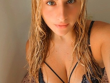 elenagreyy