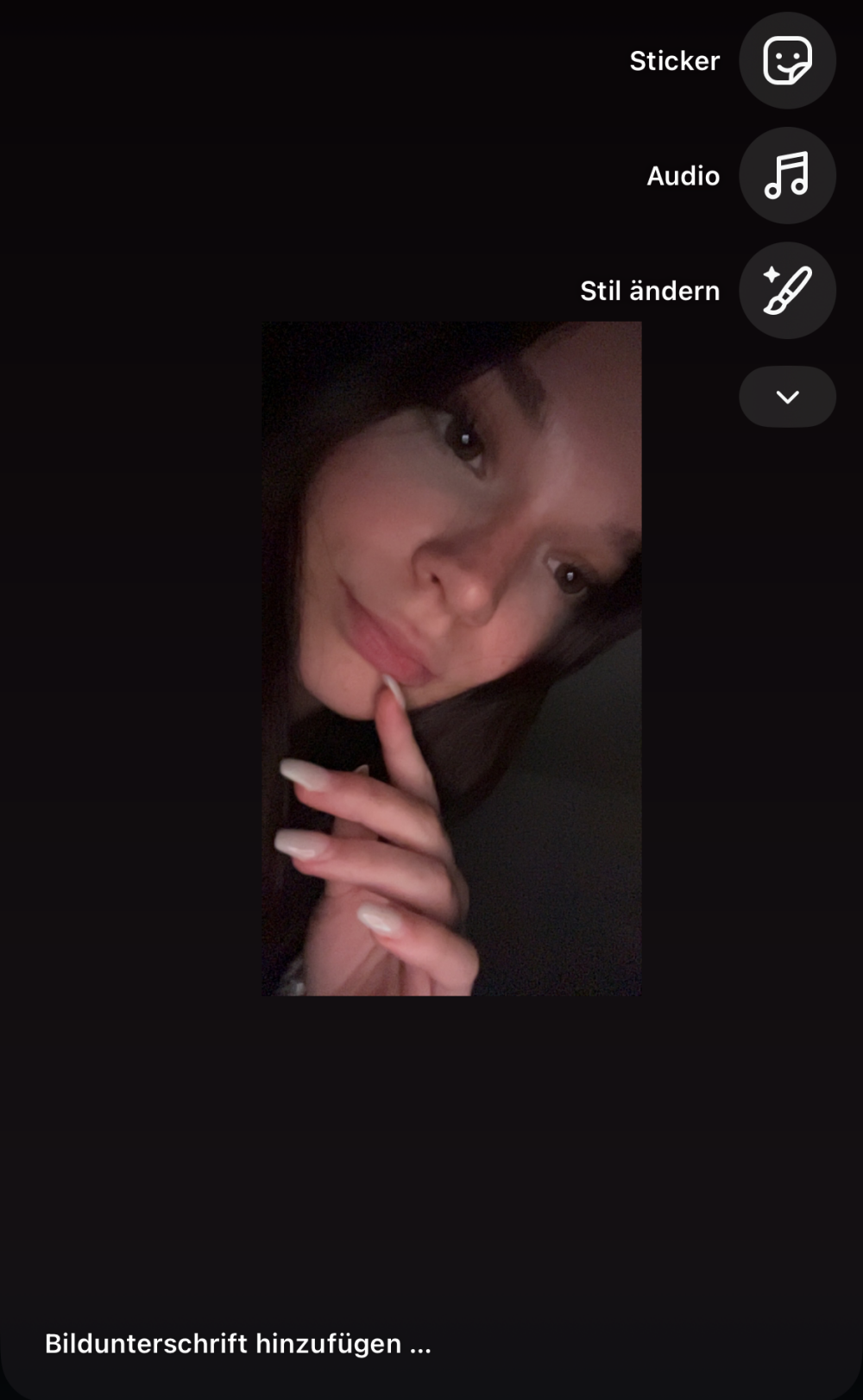 ElenaMariee Chatroom