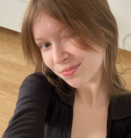 ElfriedaZwack Chatroom