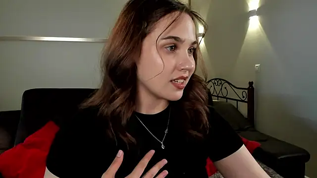 Eli_Small Chatroom