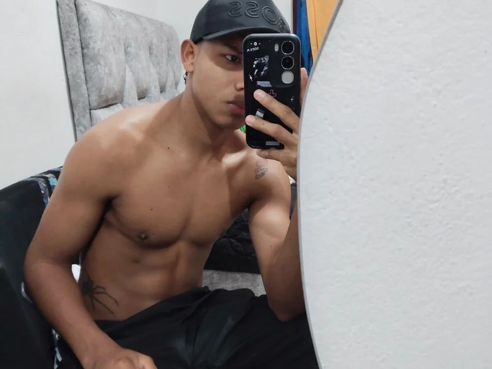 Elio_kai1 Chatroom