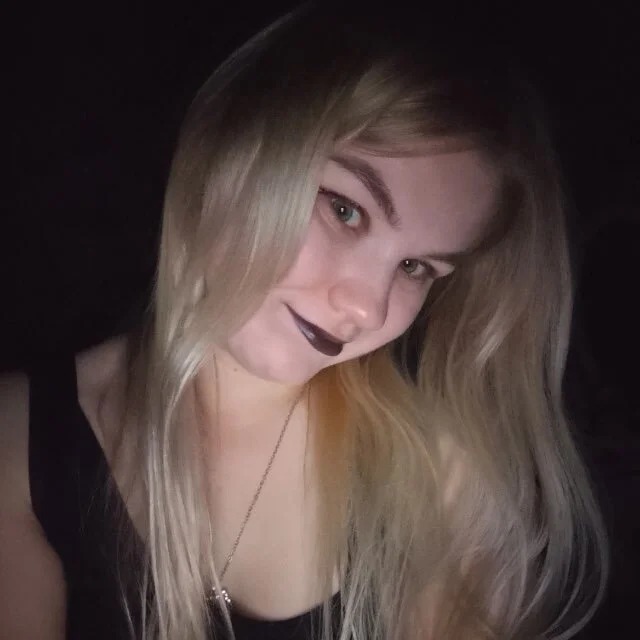 ElizabethDibiase Chatroom