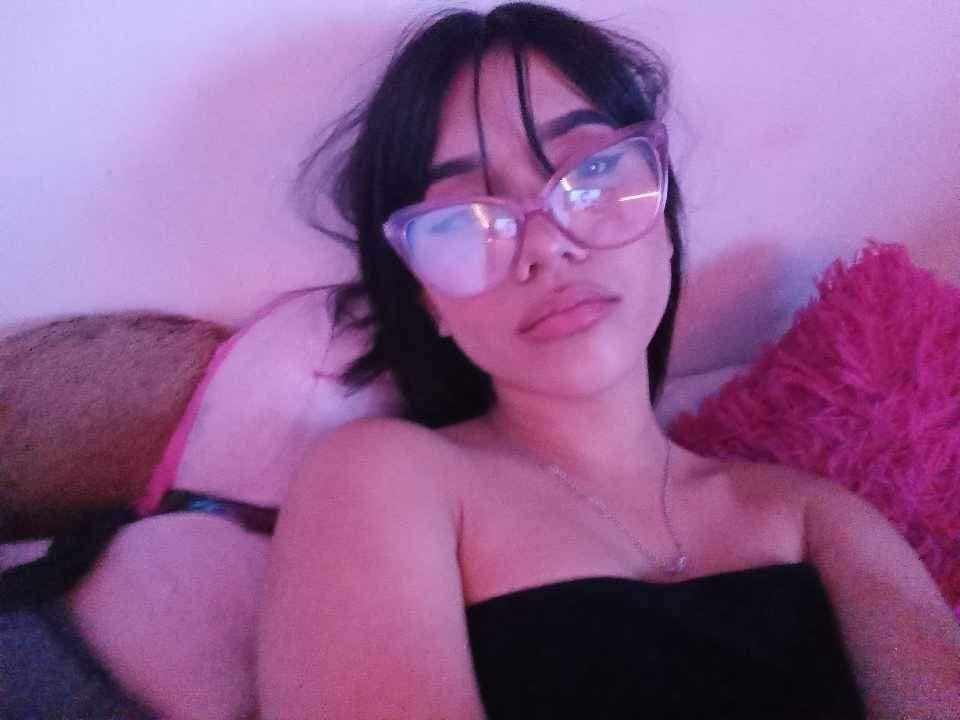 Elizabetth_Benz Chatroom