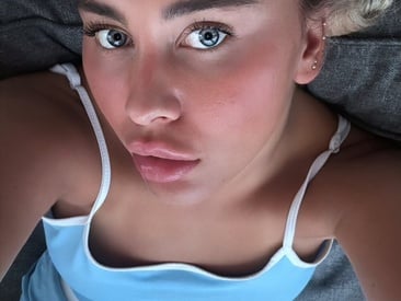 ellabluee