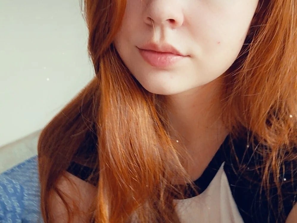 EllaStevens Chatroom