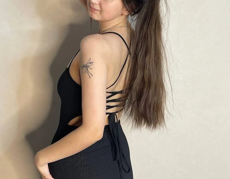 Ella_Barn Chatroom