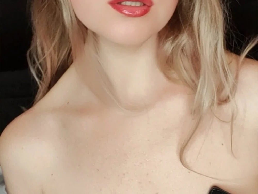 ElleHerry Chatroom