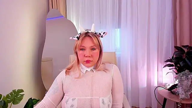 Elli_Nova Chatroom