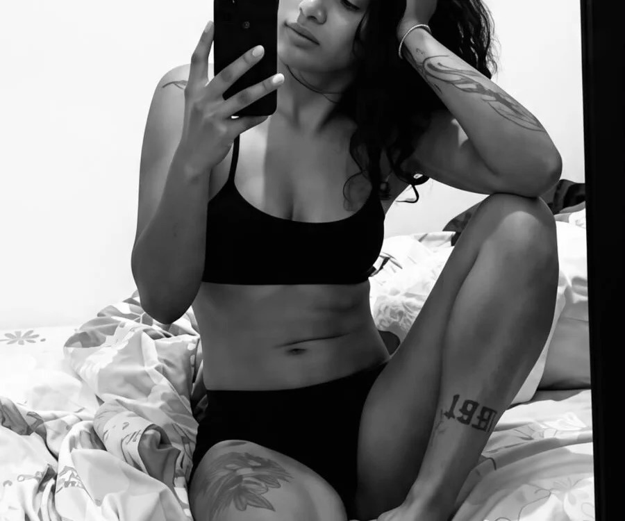 EllieFox_ Chatroom