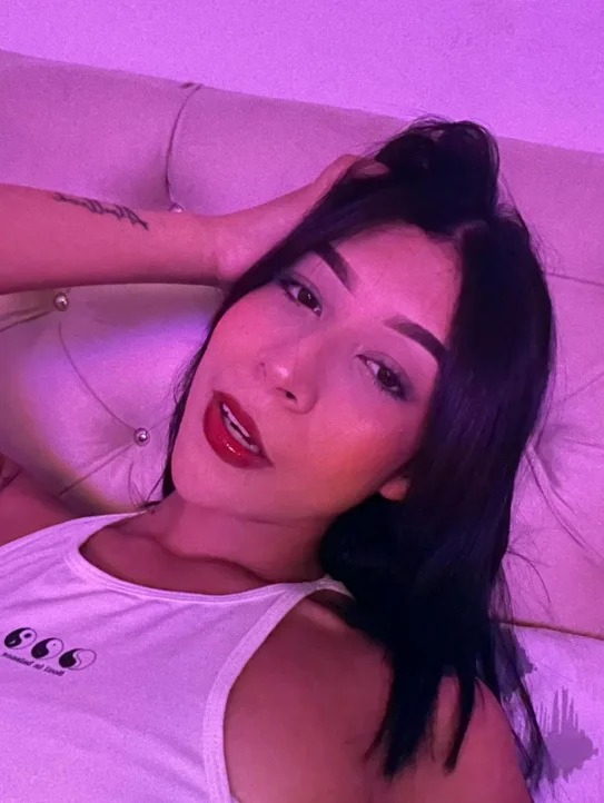 Ellie_Apex Chatroom
