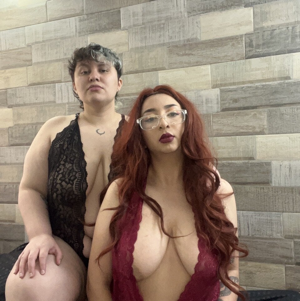 Ellie_Raven Chatroom