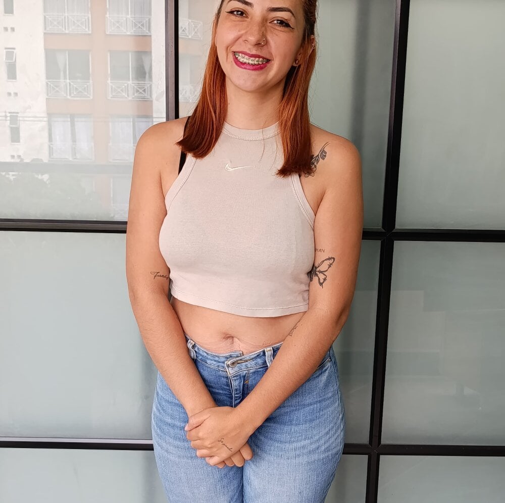 ElodieRose9 Chatroom