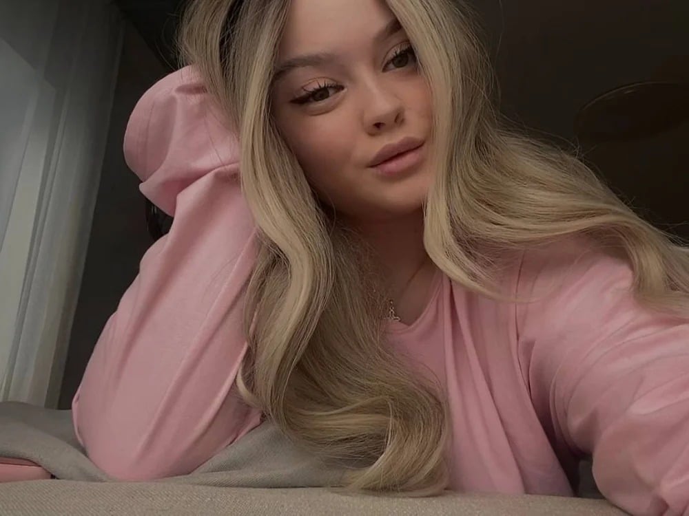 ElsaJeanX Chatroom