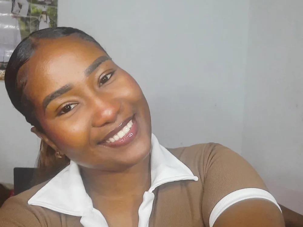 Elya_Banks Chatroom