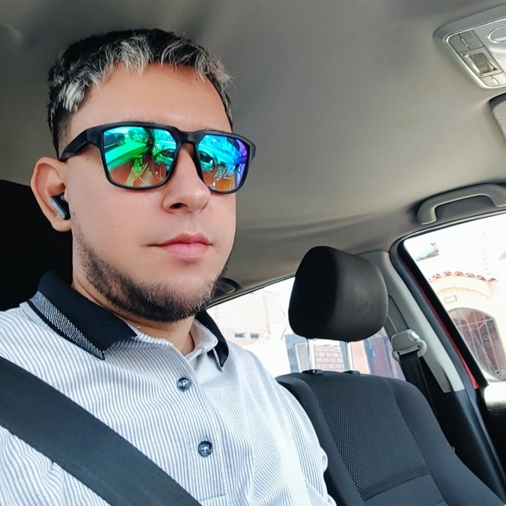 Emanuel00_- Chatroom