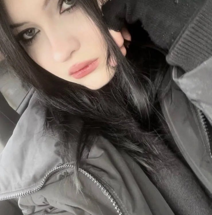 EmilyEmbears Chatroom