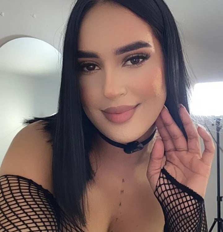 Emily_444 Chatroom