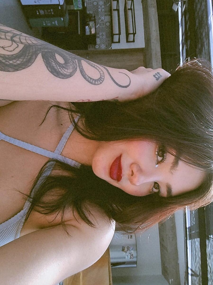 Emily_Caprile Chatroom