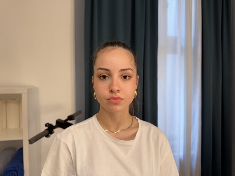 Emily_Cartterr Chatroom