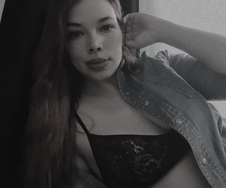 Emily_Lancaster Chatroom