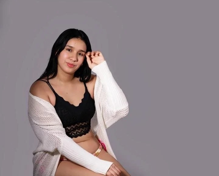 Emily_Sweet_As Chatroom